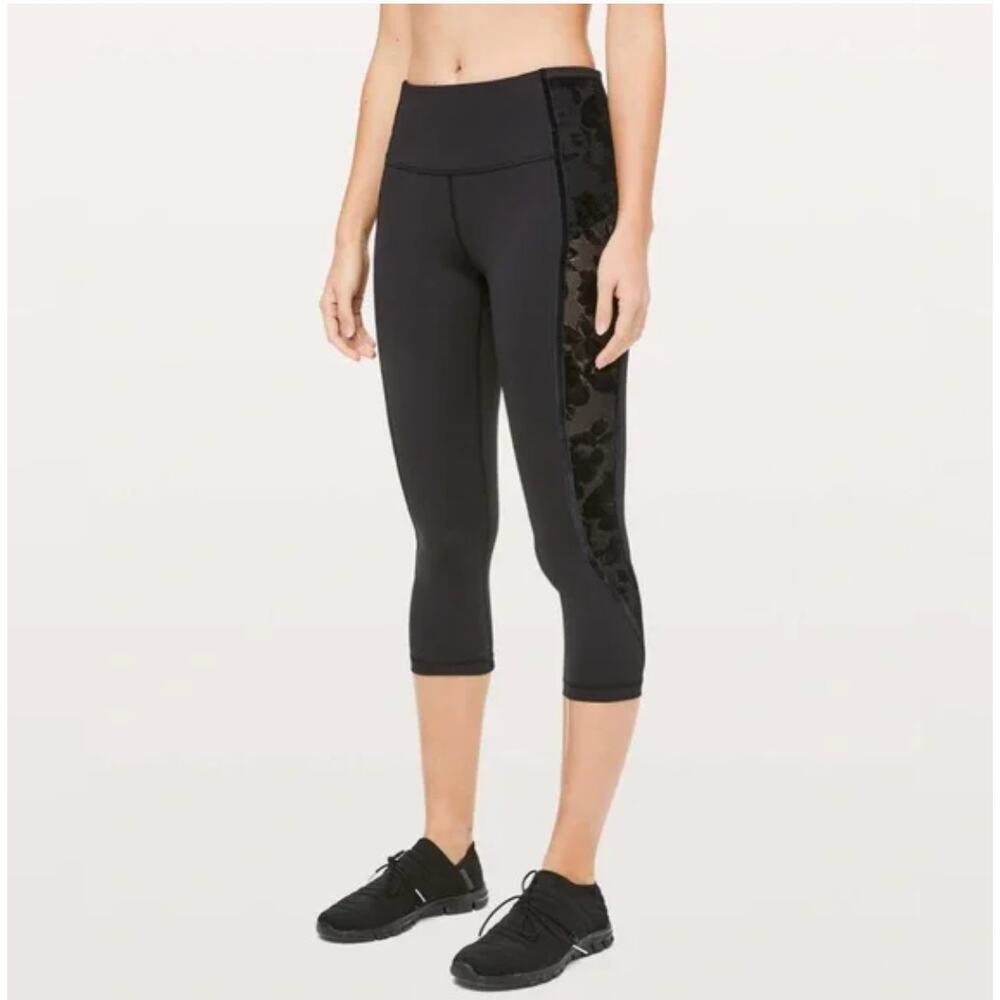 Lululemon Wunder Under Crop High-Rise Flocked 21" Black/Scatter Floral 6